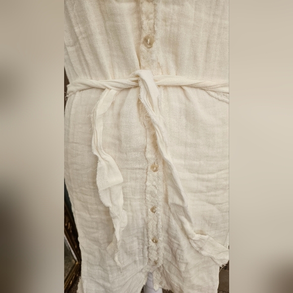 SALTY LEMON Cotton Frayed Button Up Tie Front Coverup In White. Size M NWT - Picture 7 of 14